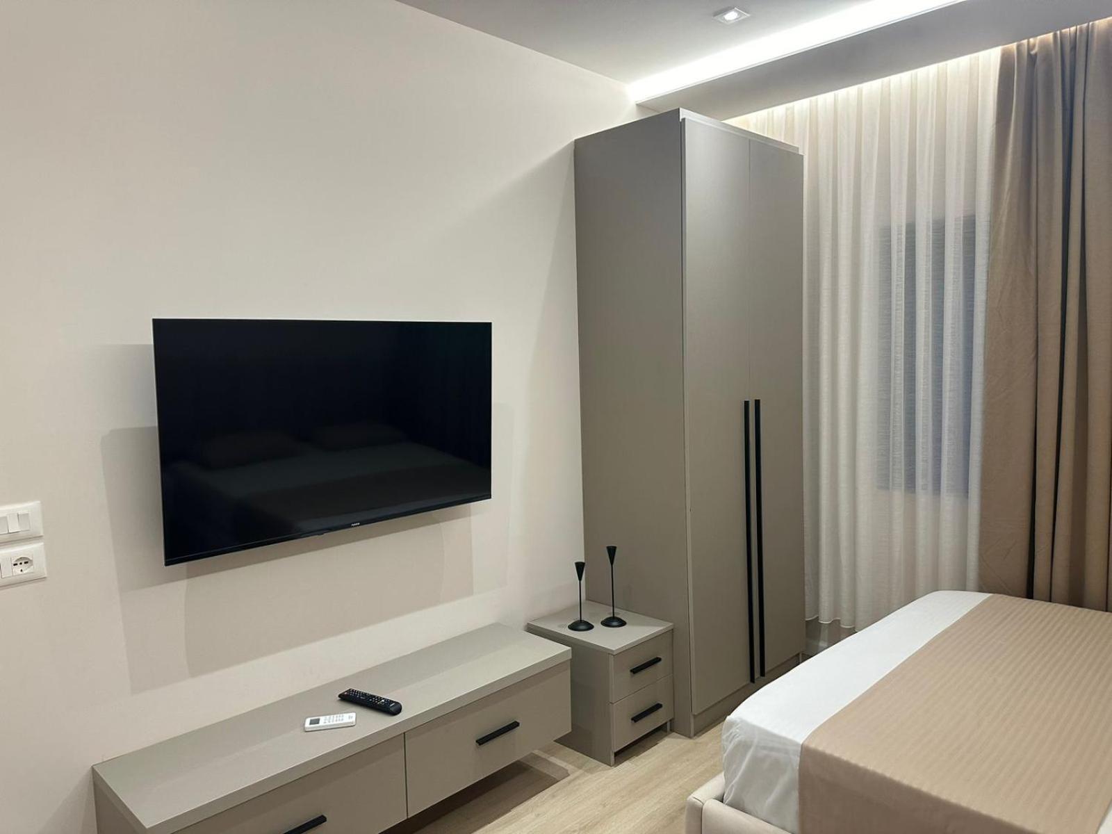 Home To Go Studio Apartament 地拉那 外观 照片